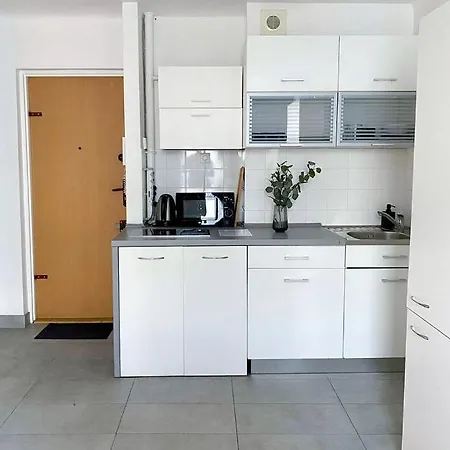 Halby Apartment Chlodna 15 Warschau Exterior foto